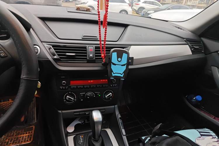 Used BMW X1 2013 sDrive18i Fashion Model Audio And AC Panel