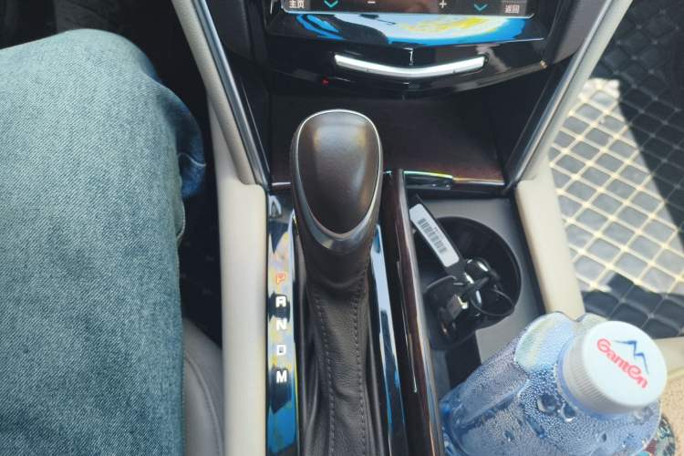 Used Cadillac XTS 2016 28T Tech Edition Gear Lever