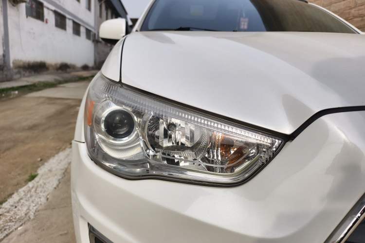 Used Mitsubishi ASX 2013 2.0L CVT Two-Wheel Drive Elite Edition