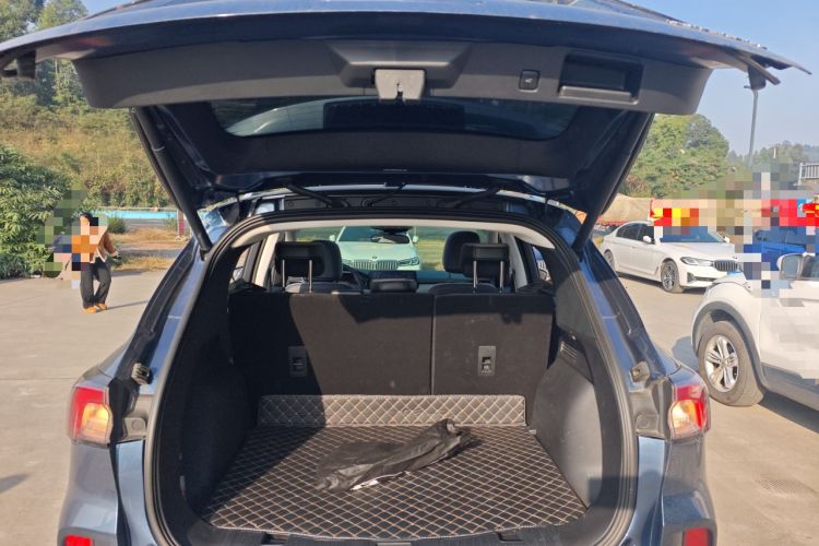 Used Ford Escape 2024 EcoBoost 245 Two-Wheel-Drive Titanium Edition