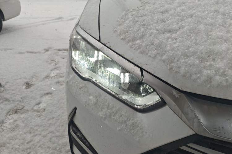 Used BYD Song Pro New Energy 2022 DM-i 110km Flagship Pro Model Right Front Headlight