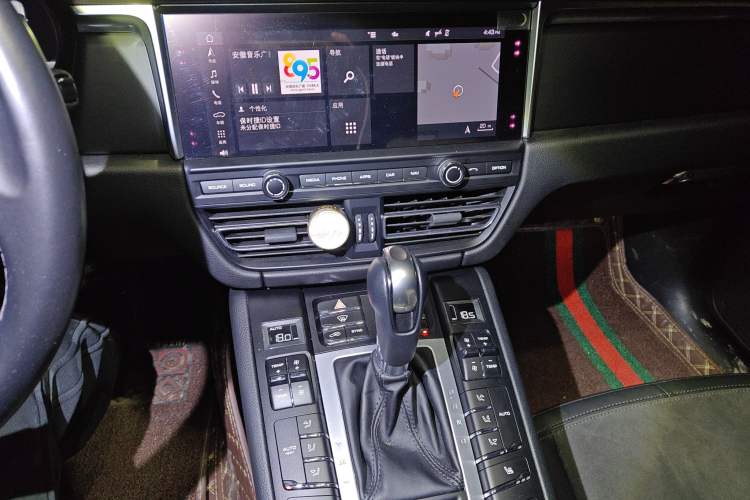 Used Porsche Macan 2020 Macan 2.0T