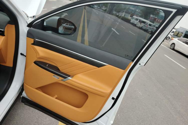 Used Dongfeng eπ eπ008 2025 210 Ultra LikeYi Edition 5-Seater
