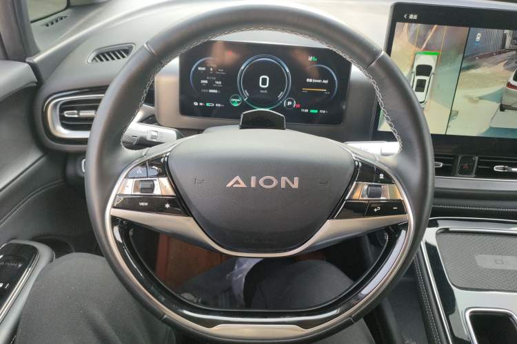 Used AION V 2023 Plus 80 Smart Enjoyment Seven-Seater Edition Ternary Lithium Steering Wheel