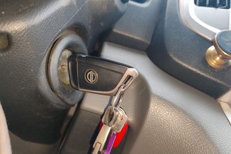 Used Nissan NV200 2013 1.6L Luxury Model China IV Standard
