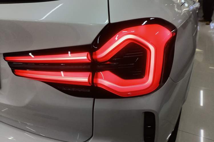 Used BMW iX3 2022 Updated Leading Version Exterior 3