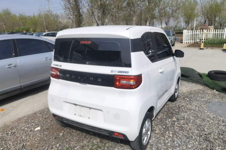 Used Wuling Hongguang MINIEV 2020 Freedom Version Lithium Iron Phosphate Rear Right 45 Deg