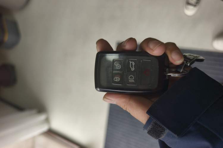 Used Land Rover Defender 2024 90 2.0T P300 S