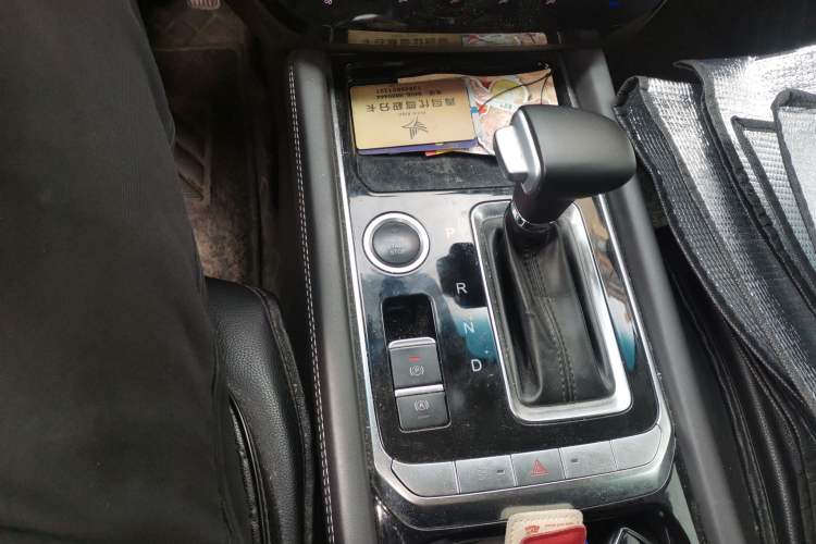 Used JETOUR X90 2019 1.5T Automatic Enjoyment Model 6 Seats Emission Standard China V Gear Lever