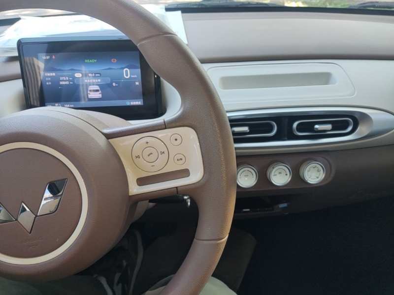 Used Wuling Hongguang MINIEV 2025 Four-Door Version Advanced Edition — 12