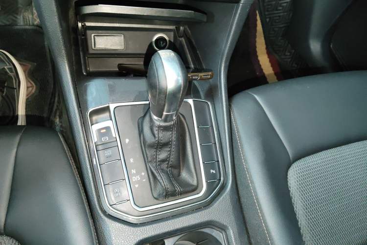 Used Volkswagen Golf Sportsvan 2018 230TSI Automatic Trend Edition
