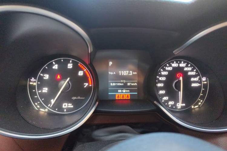 Used Alfa Romeo Stelvio 2017 2.0T 200HP Elite Edition
