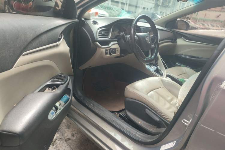 Used Buick GT 2018 15T Dual-Clutch Elite Model China V Standard
