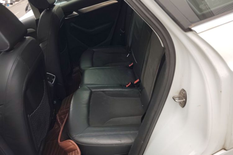 Used Audi Q3 2018 30th Anniversary Edition 35 TFSI quattro all-wheel-drive sport model Left Rear Seat