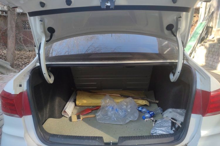 Used Volkswagen Santana 2016 1.6L Manual Fashion Edition
