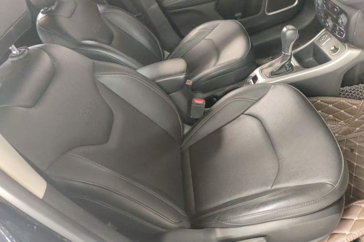 Used Jeep Compass 2017 200T Automatic Family Edition