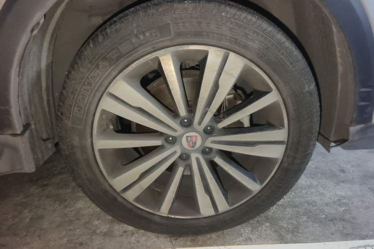 Used Roewe RX5 New Energy 2017 eRX5 50T Hybrid Connected Prestige Flagship Edition
