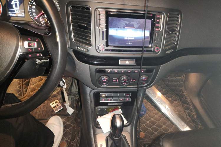 Used Volkswagen Sharan 2016 380TSI Luxury 7-Seater
