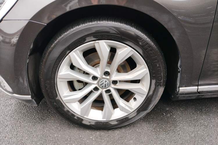 Used Volkswagen Magotan 2018 Facelift 380TSI DSG Luxury Version
