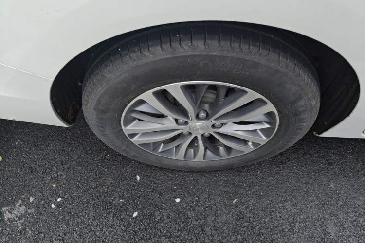 Used Buick GL8 2021 ES Land Cruiser 653T Luxury Edition Exterior 3