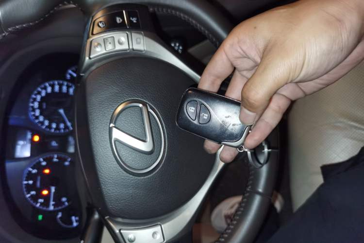Used Lexus RX Classic 2013 270 Elegant Edition
