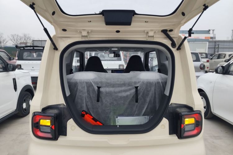 Used Geely Galaxy Panda 2025 210 km – Yuanqi Bear
