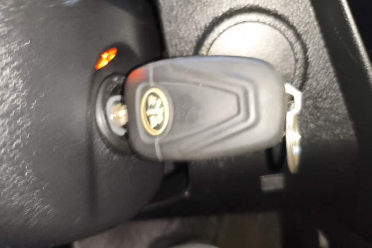 Used Bestune X80 2015 1.8T Automatic Sport Model
