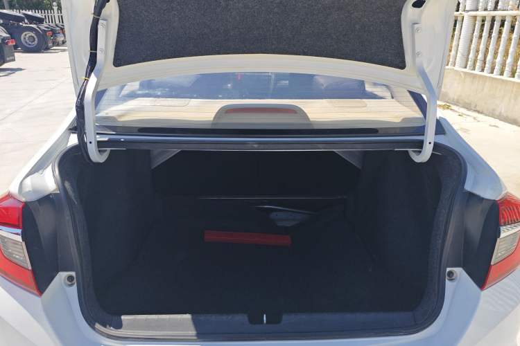 Used Honda Greiz 2016 1.5L CVT Classic Edition
