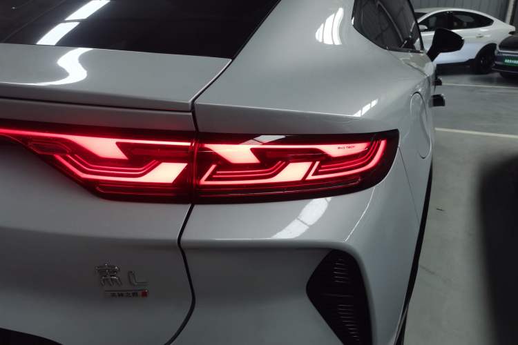 Used BYD Song L EV 2025 Intelligent Driving Version 662 km LiDAR Excellence Edition