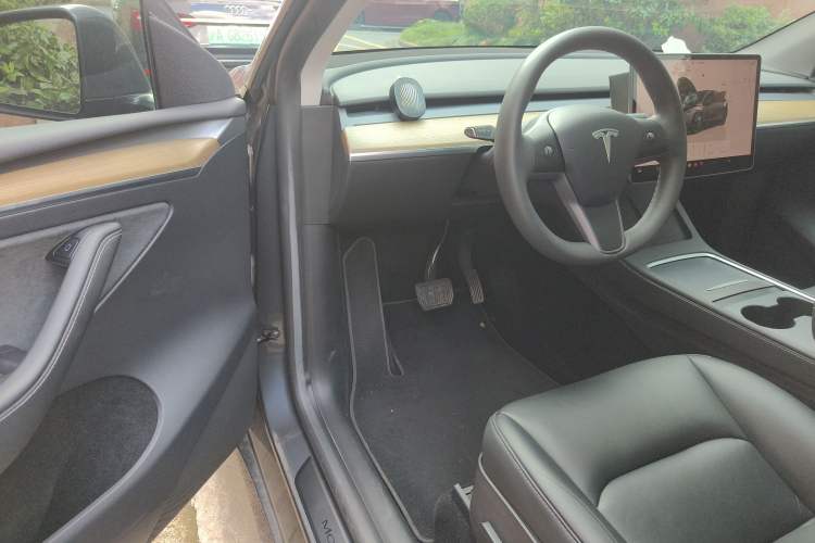 Used Tesla Model Y 2022 Revised Version Rear-Wheel Drive Driver Seat