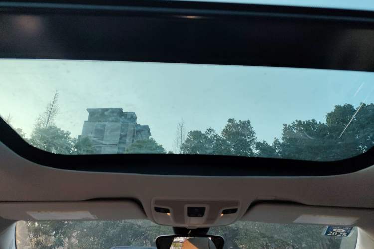 Used Infiniti QX30 2017 1.6T Two-Wheel-Drive Sport Edition