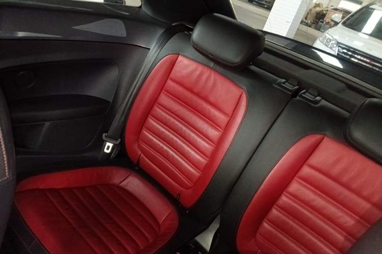 Used Volkswagen Beetle 2013 1.4 TSI Comfort Model
