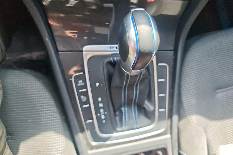 Used Volkswagen Golf Pure Electric 2020 Chari