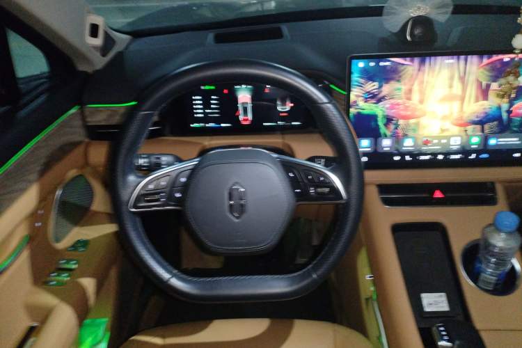 Used Hima AITO M5 2022 Range-Extended Rear-Drive Standard Version Steering Wheel