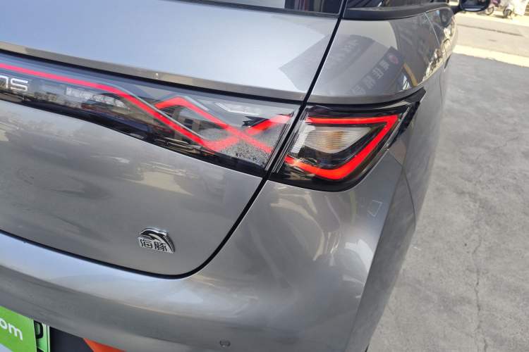 Used BYD Dolphin 2021 405 km Fashion Edition