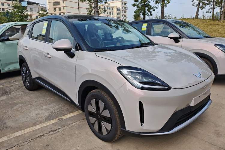 Used Wuling Bingo S 2025 Model 325km Deluxe Edition