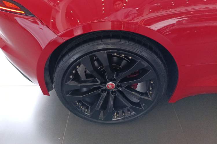 Used Jaguar F-TYPE 2019 2.0T Hardtop Version