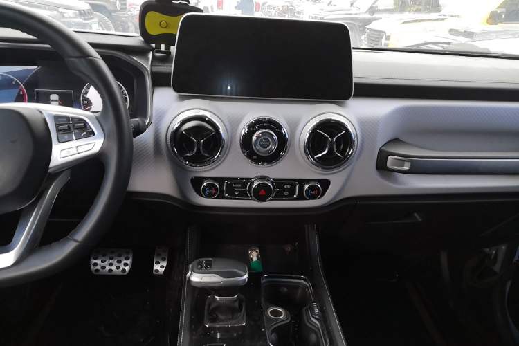 Used BAIC Off-Road BJ40 2023 2.0D Automatic Four-Wheel Drive Blade Hero Edition Adventurer Type
