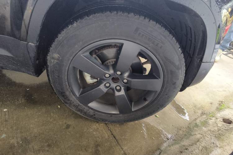 Used Land Rover Defender 2022 90 2.0T P300 Tiger-Power Ambition Edition