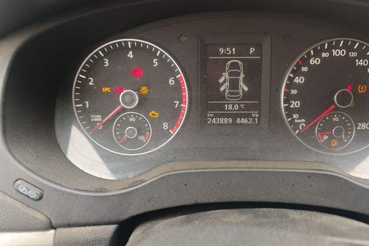 Used Volkswagen Sagitar 2012 1.4TSI Automatic Luxury Edition