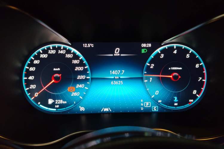 Used Mercedes-Benz GLC 2021 GLC 300 L 4MATIC Dynamic Model
