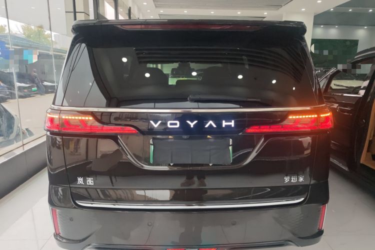 Used VOYAH Dream 2025 PHEV Four-Wheel Drive Prestige Kunpeng Edition
