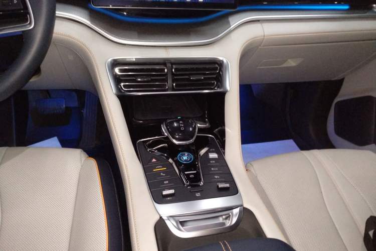 Used BYD Song PLUS New Energy 2021 DM-i 110KM Flagship PLUS Gear Lever