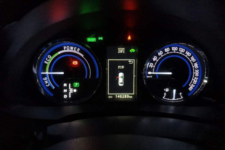 Used Toyota Levin 2016 Dual-Engine 1.8H GS E-CVT Elite Model with Sunroof Instrument Cluster