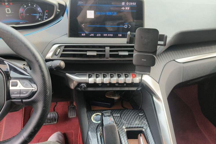 Used Peugeot 5008 2017 380THP 7-Seater Elite Edition Audio And AC Panel