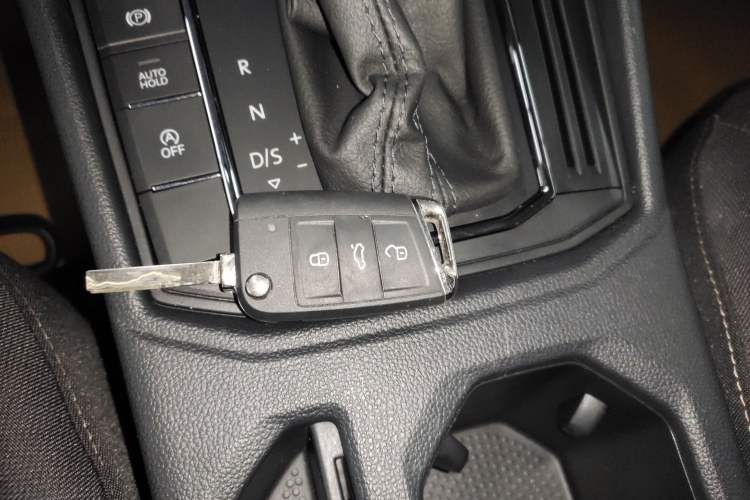 Used Volkswagen Lavida 2021 1.5L Automatic Vision Edition
