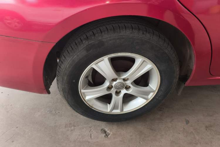 Used Brilliance H330 2013 1.5L Automatic Comfort Edition Right Rear Wheel Hub