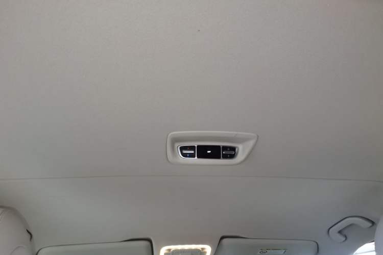 Used Mercedes-Benz V-Class 2020 V 260 Avantgarde Edition