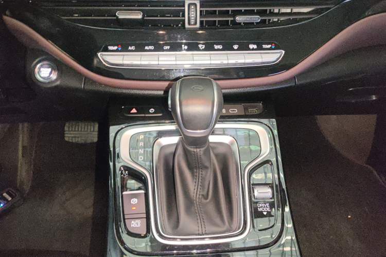 Used GAC Trumpchi M6 2023 PRO 270T DCT Luxury Edition
