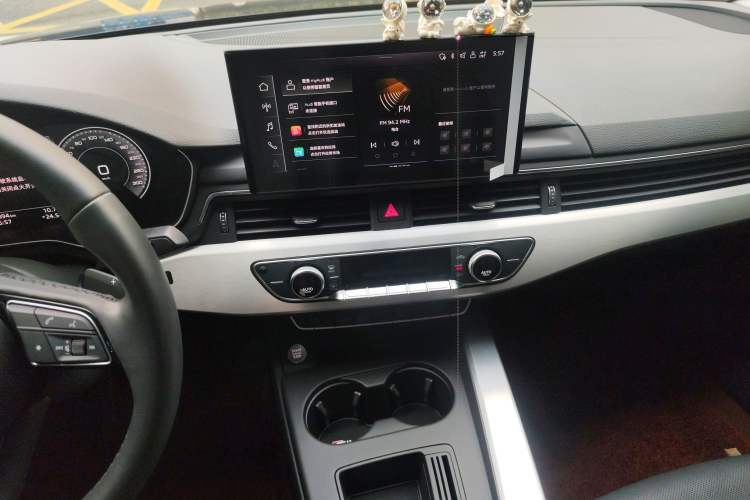 Used Audi A4L 2023 40 TFSI Fashion Dynamic Model
